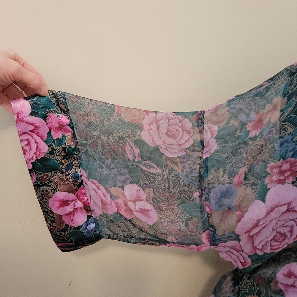 Victoria's Secret Gold Label Vintage Sheer and Satin Green Pink Floral Robe OS - Picture 8 of 9
